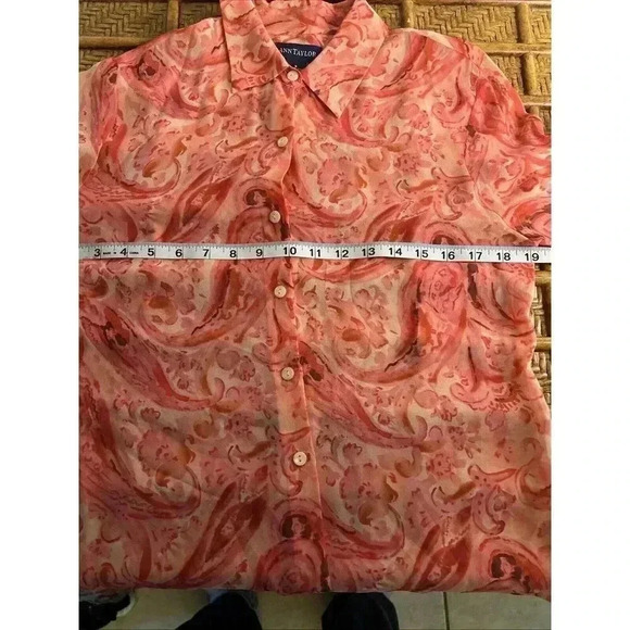 Vintage Ann Taylor sheer Pink Long sleeve silk button-up blouse size 8 - Picture 10 of 12